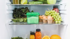 Nieprzyjemny zapach zniknie z lodówki w mgnieniu oka: prosty domowy trik zapewniający świeżość