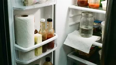 Właśnie dlatego przechowywanie ręczników papierowych w lodówce to sekret, który ułatwi ci życie.