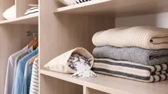 Co włożyć do szafy, żeby ubrania zawsze ładnie pachniały: niedrogi sposób, o którym nie wszyscy wiedzą